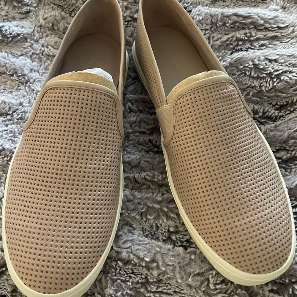 Vince Blair Sneaker 39.5, size 9.5